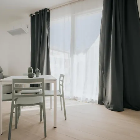 The Sun 365 Apartment
